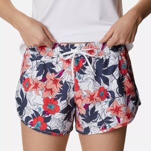 Columbia Bogata Bay Stretch Floral Printed Shorts NWT size XL